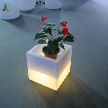 40 cm Led Işıklı Küp Saksı